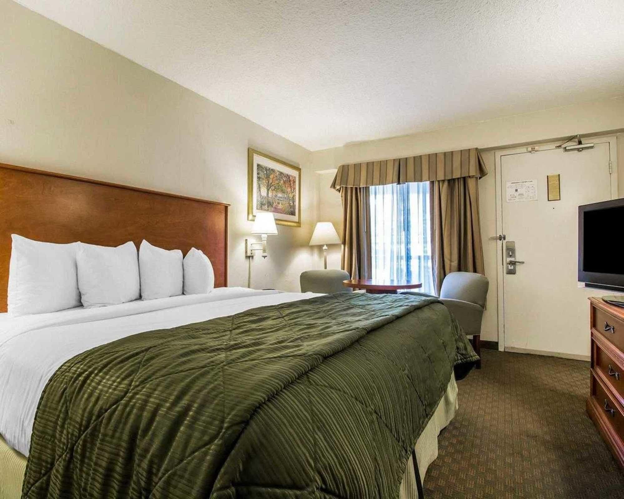 Quality Inn Savannah Historic District Eksteriør billede
