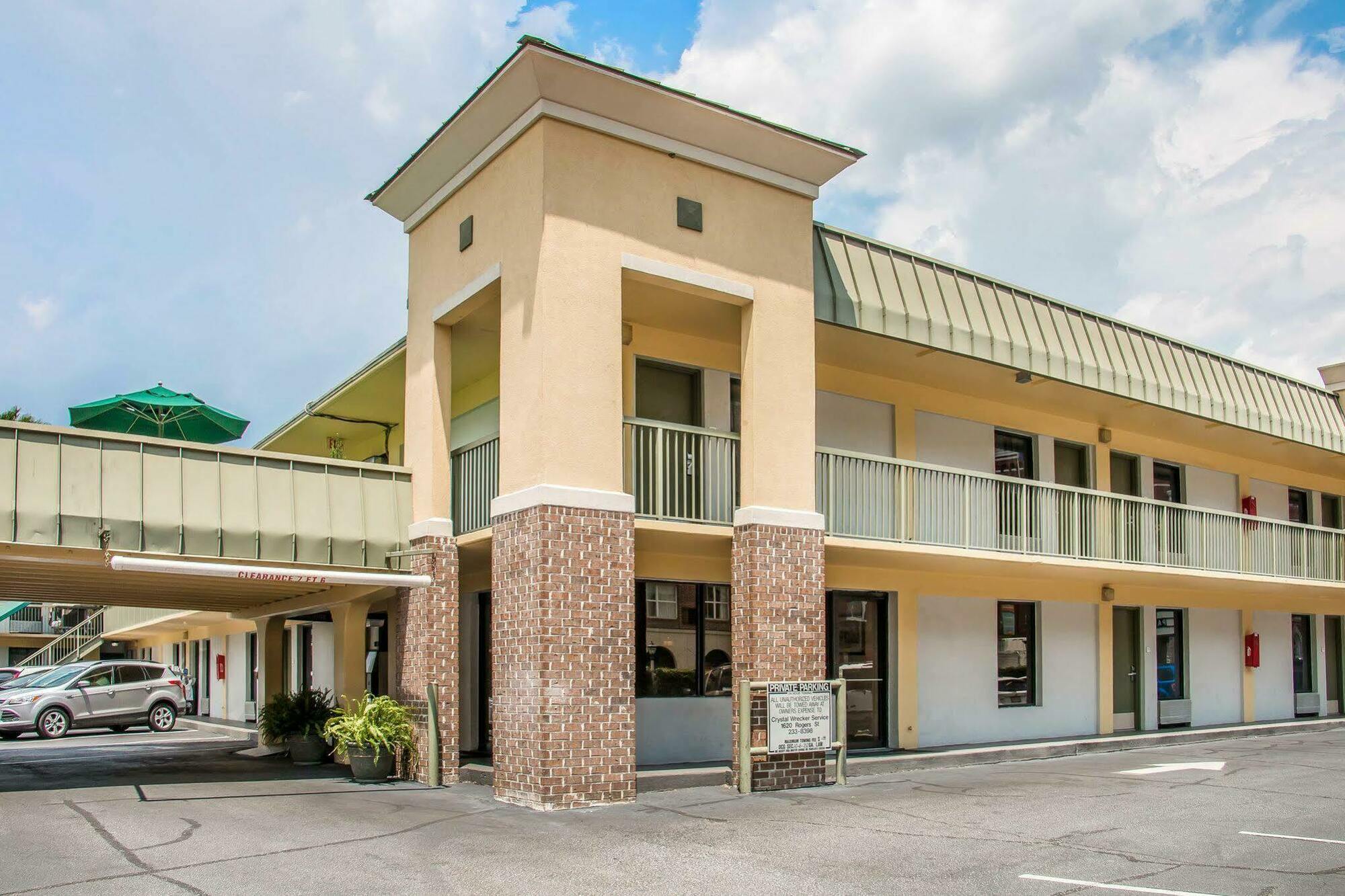 Quality Inn Savannah Historic District Eksteriør billede